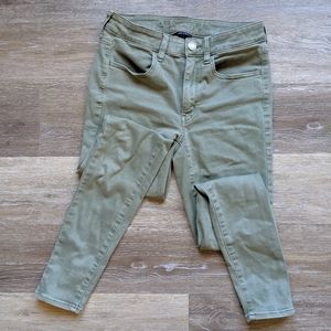 American Eagle Outfitters | Green Hi-Rise Jegging